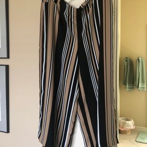 Chico’s wide leg acetate crops size 3